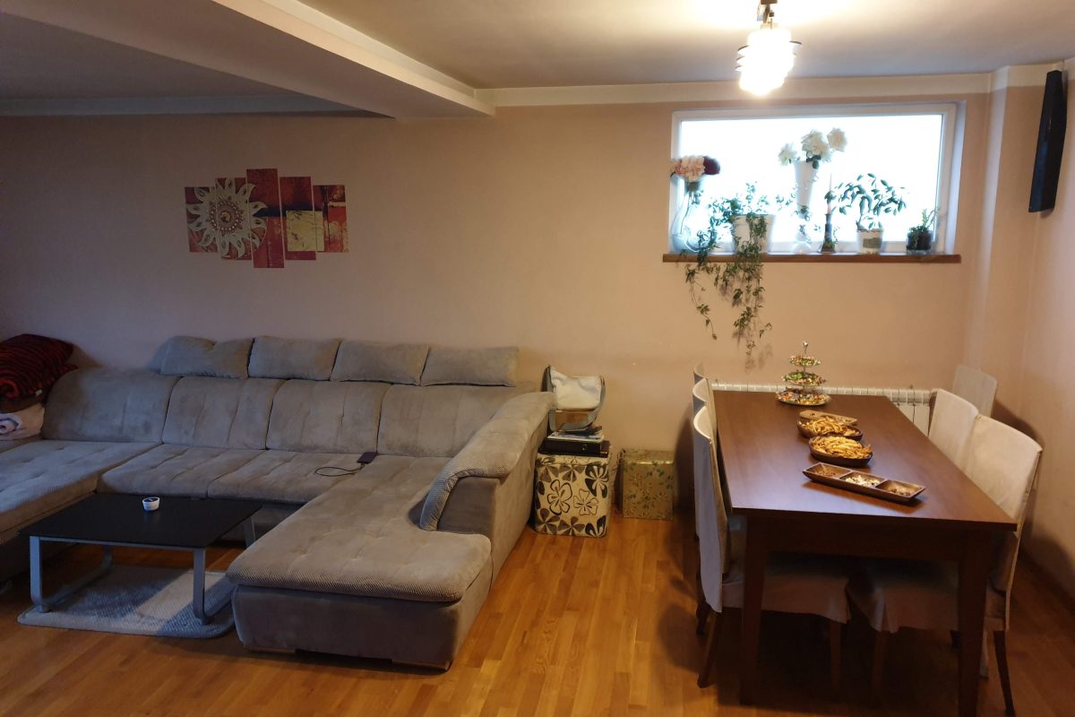 Apartament str. Sacel